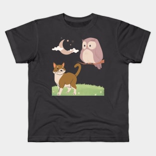 a cat and an owl Kids T-Shirt